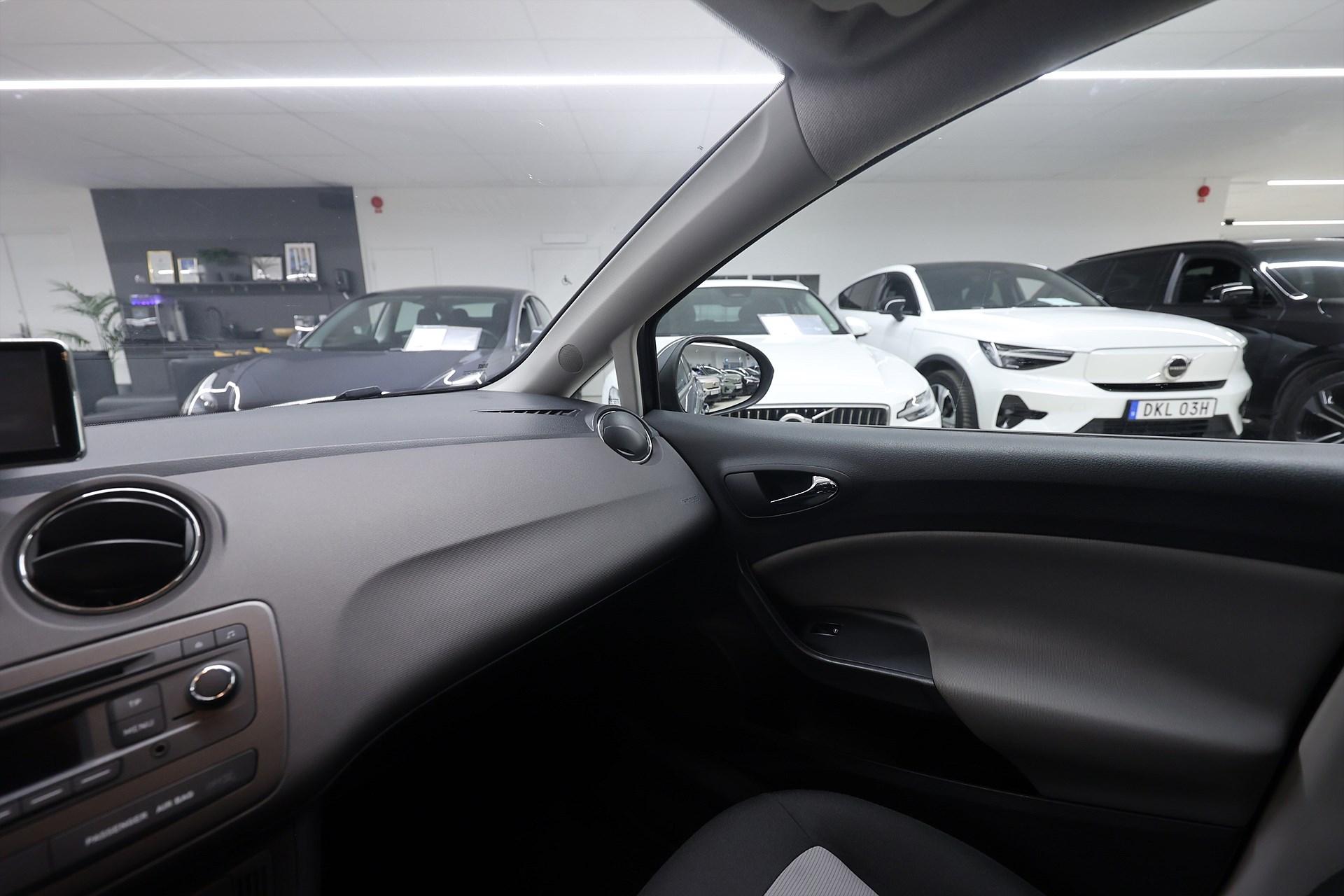 SEAT Ibiza 1.2 TSI 105hk *Kampanj!* Style PDC Bluetooth Farth