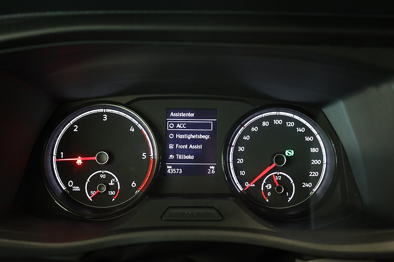 Volkswagen Transporter 2.0 TDI 4M Drag 3 sits Carplay B-kamera