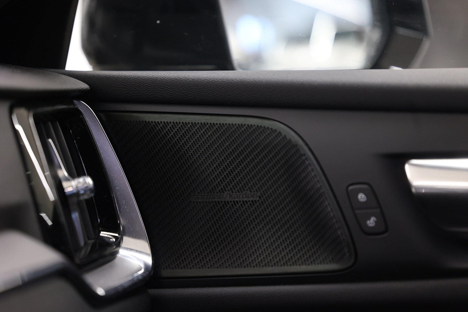 Volvo S60 T8 AWD 392hk *Kampanj!* R-Design HUD H/K 360