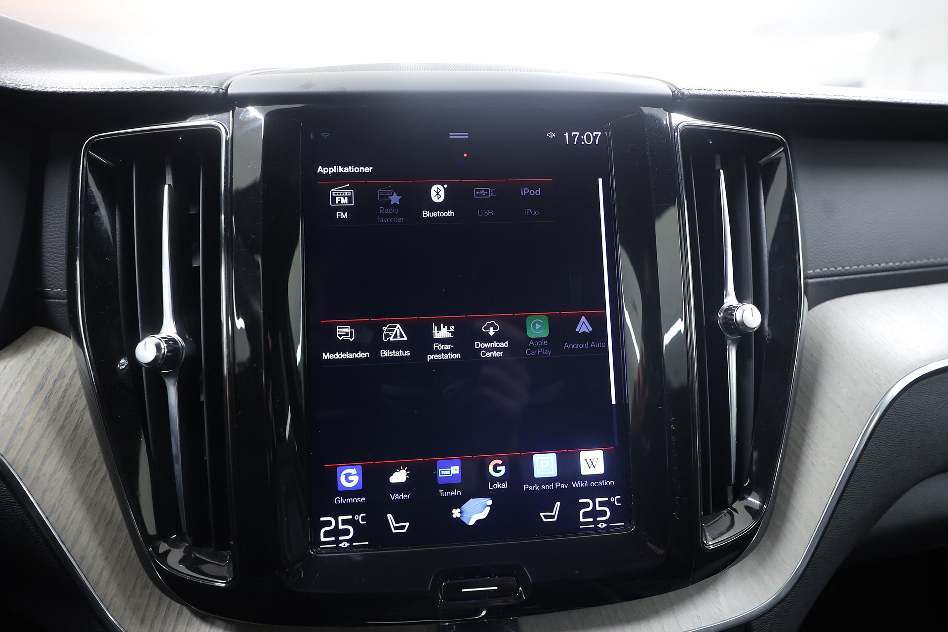 Volvo XC60 D4 190hk *Hjulkampanj!* Inscription B-kamera Navi Skinn