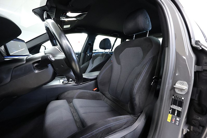 BMW 530e xDrive Touring M Sport Drag B kamera MOMS