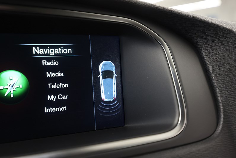 Volvo V40 D2 115hk Momentum Drag Värmare VOC PDC