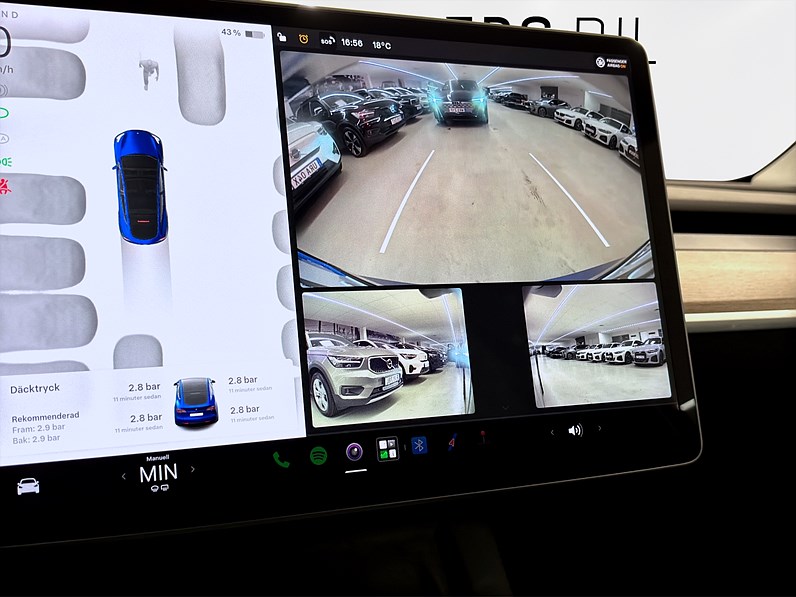 Tesla Model Y Long Range AWD 514hk Pano Drag Läder Navi
