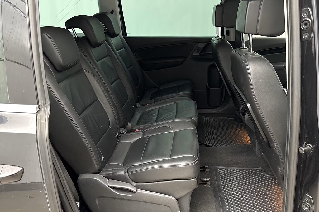 Volkswagen Sharan GT 2.0 TDI 4M 7-sits Drag Värmare ACC Skinn 184hk – bild 4 av 11