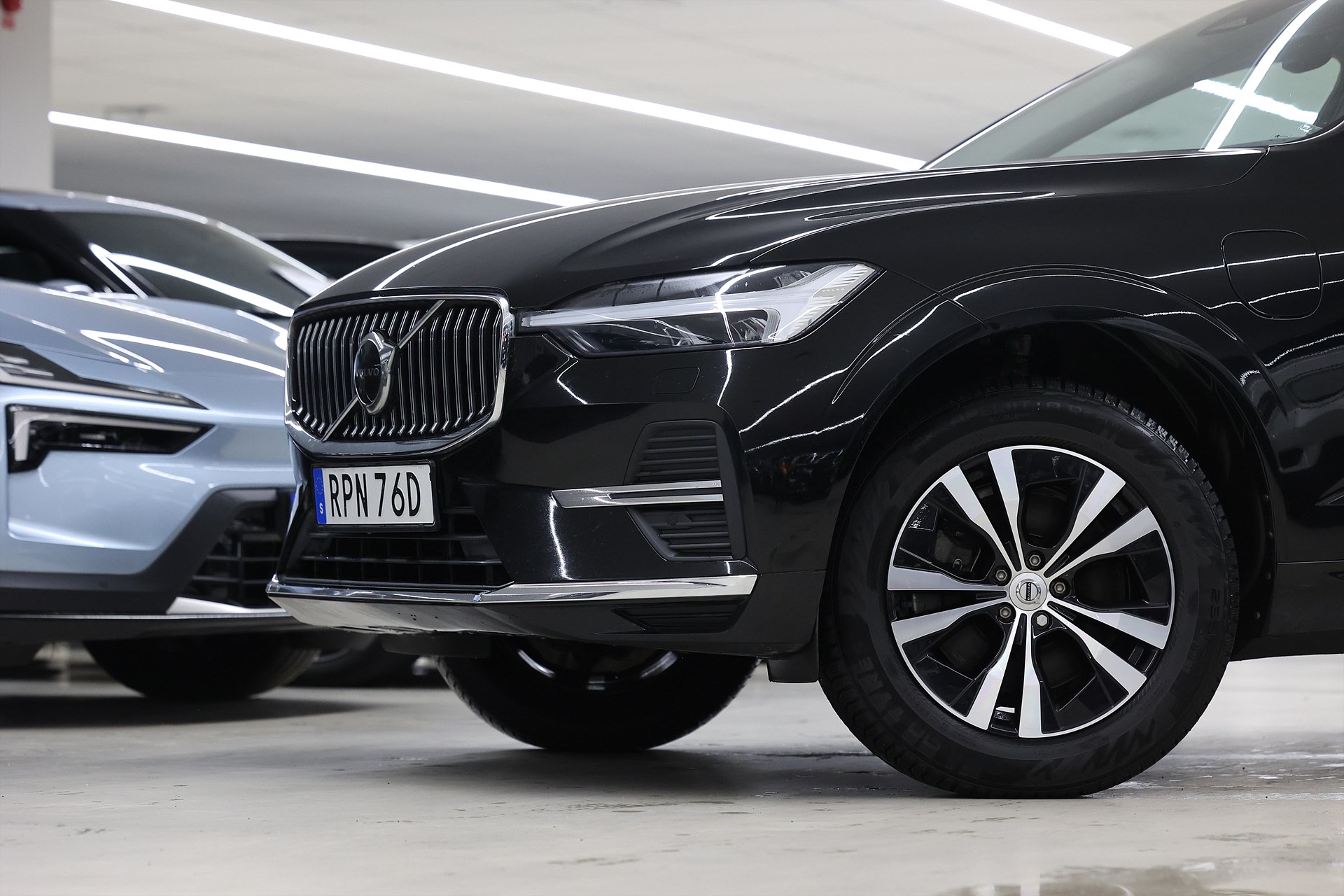 Volvo XC60 Recharge T6 AWD 350hk *Hjulkampanj!* Core Drag
