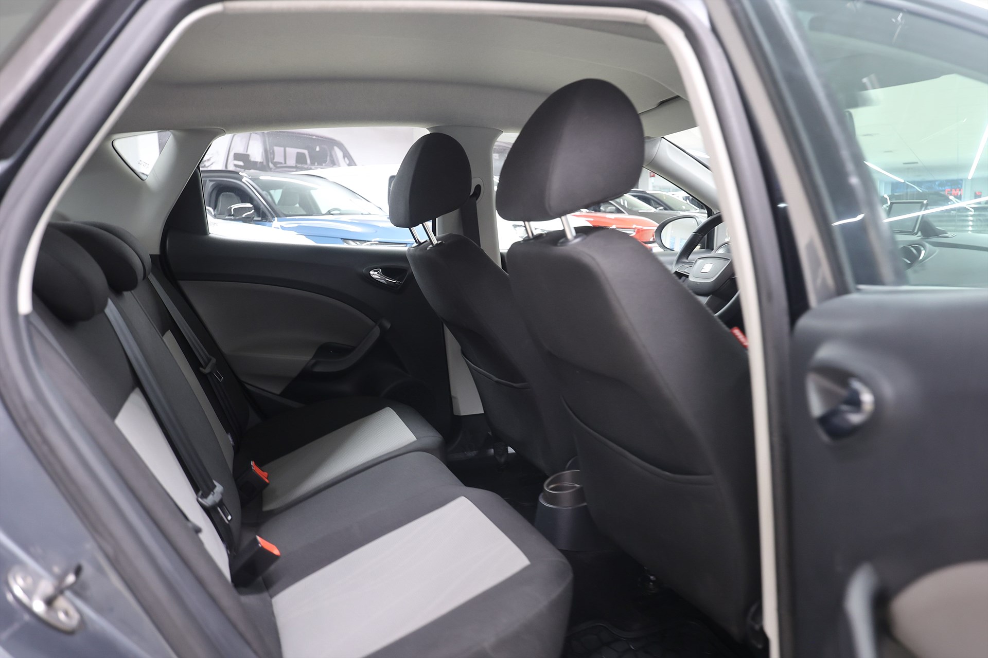 SEAT Ibiza 1.2 TSI 105hk *Kampanj!* Style PDC Bluetooth Farth