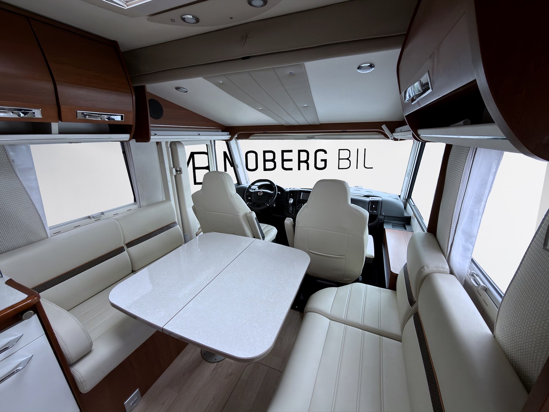 Rapido 8096DF 2.3 177hk Premium Edition ALDE Markis