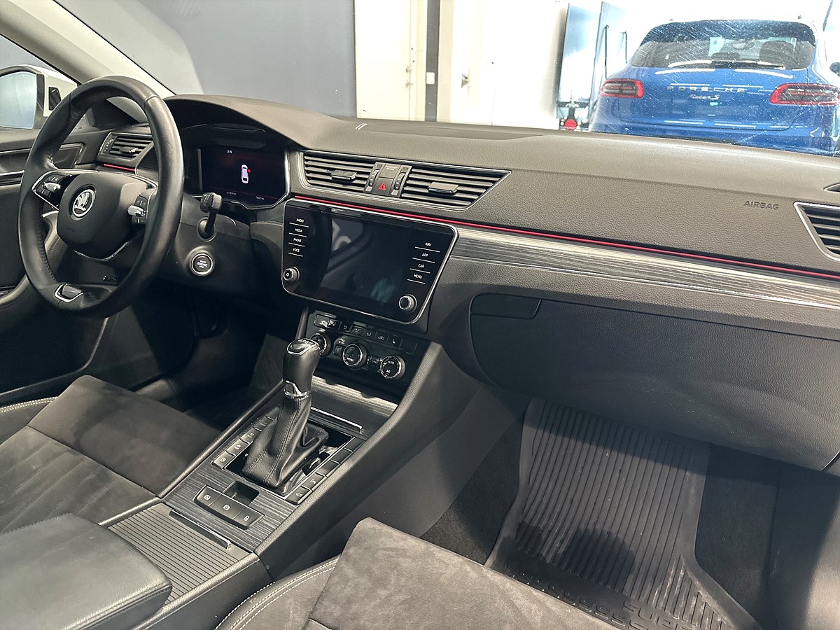 Škoda Superb – bild 12