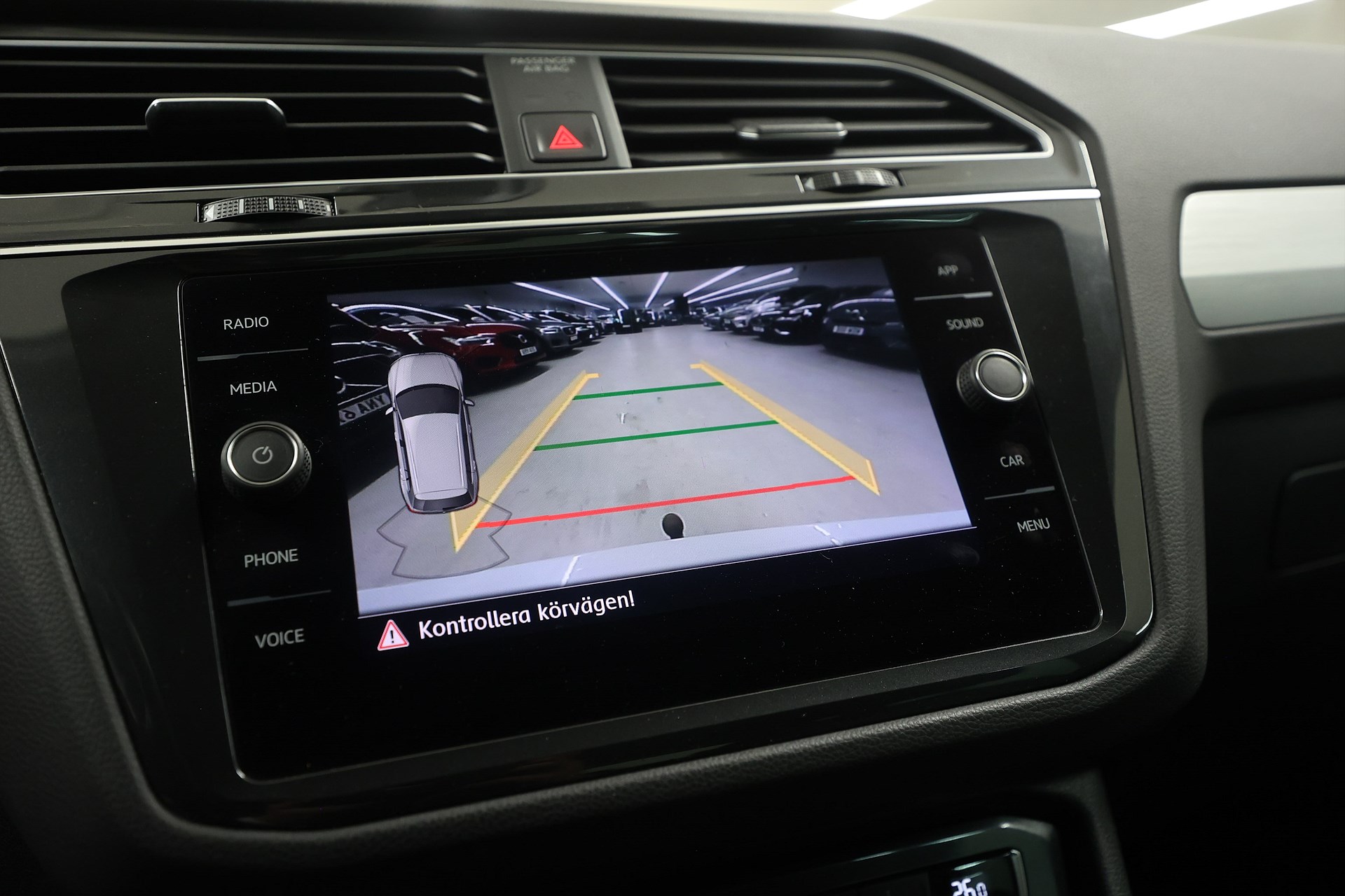 Volkswagen Tiguan 2.0 TSI 4M 190hk CarPlay B-Kamera Drag Värmare