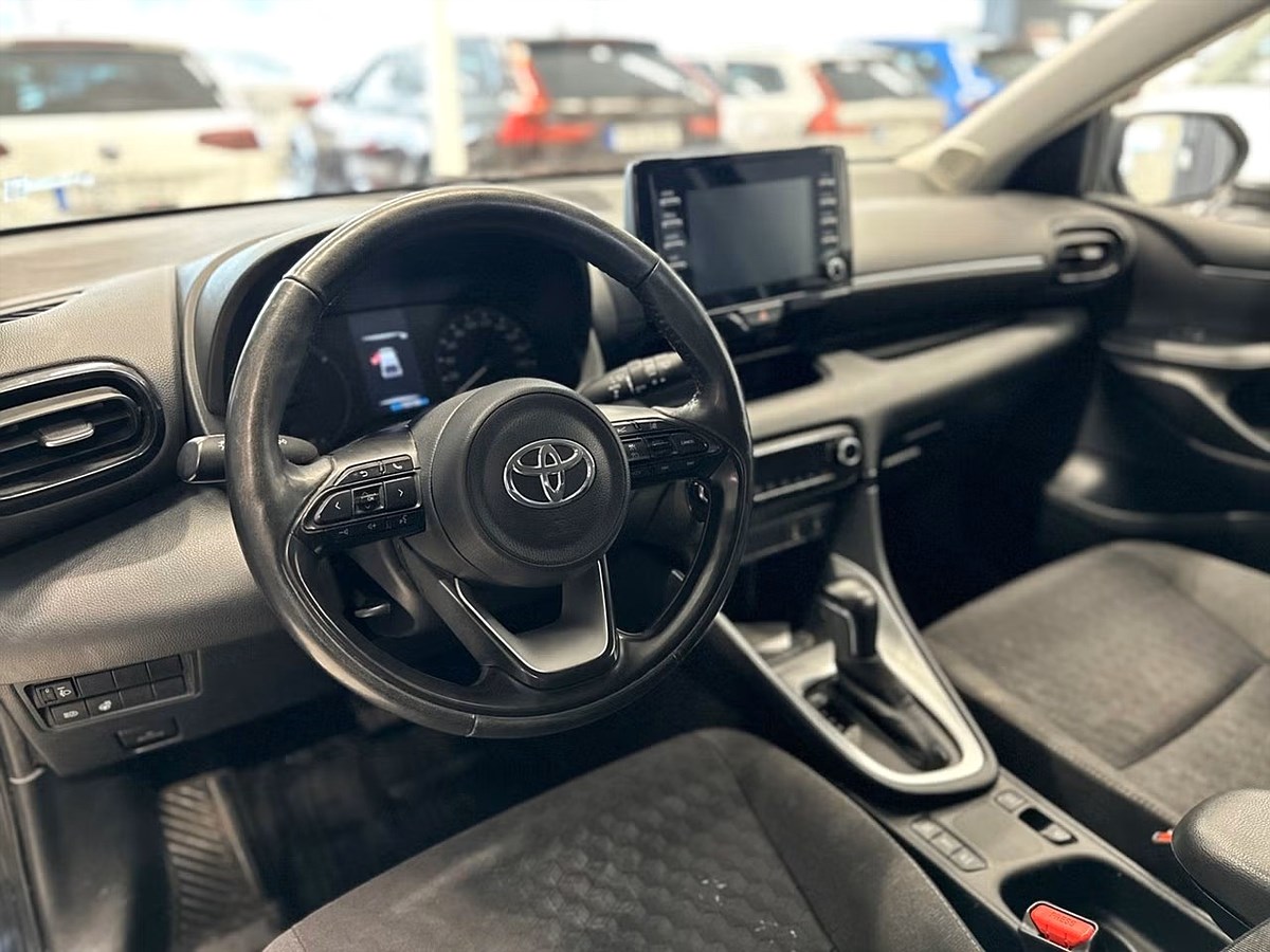 Toyota Yaris – bild 9