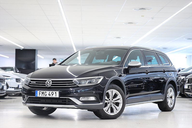 Volkswagen Passat Alltrack 2.0 TDI 4M B-kamera Värmare Carplay