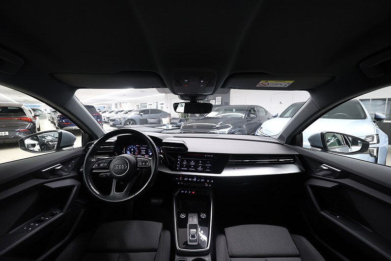 Audi A3 Sportback 35 TFSI 150hk *Hjulkampanj!* Proline Farth PDC