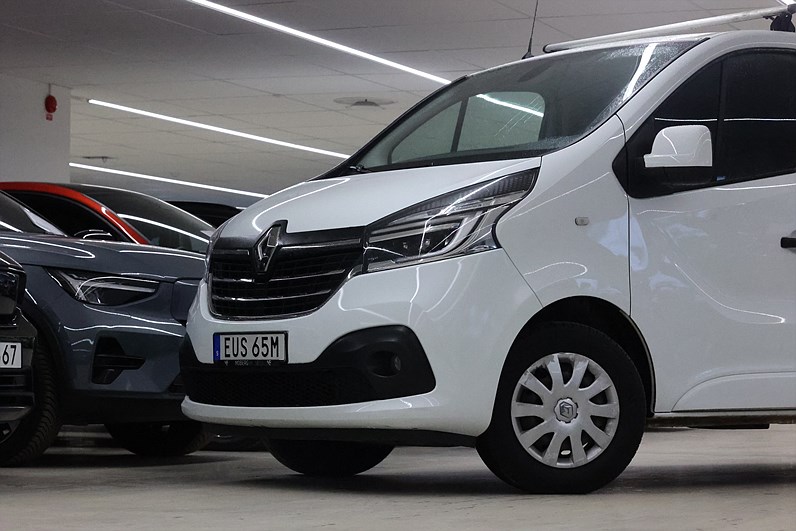 Renault Trafic 2.0 dCi 145hk Nordic Line L2 Värmare LED Navi