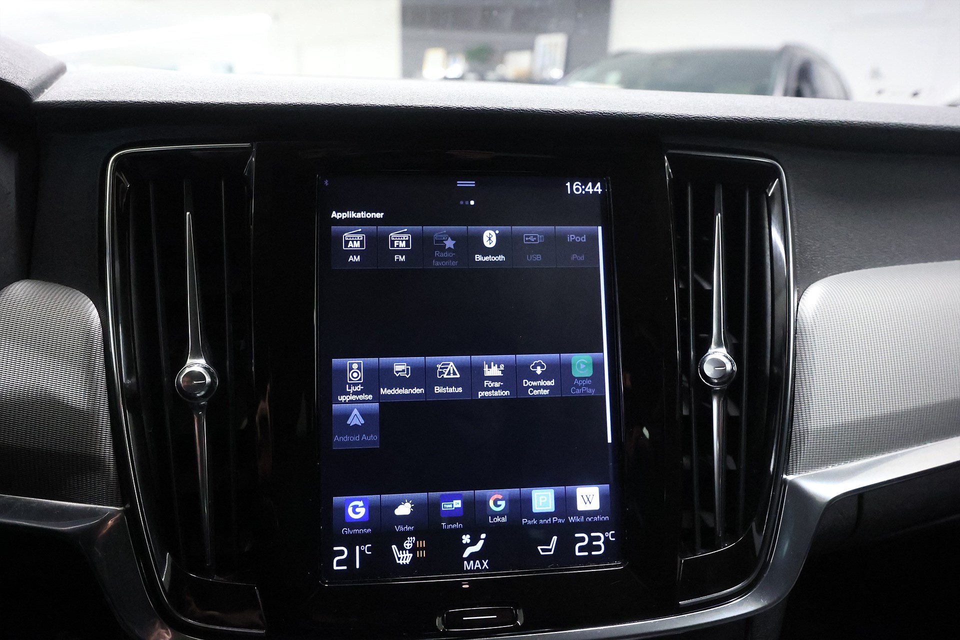 Volvo V90 Cross Country D4 AWD 190hk Momentum HUD H/K