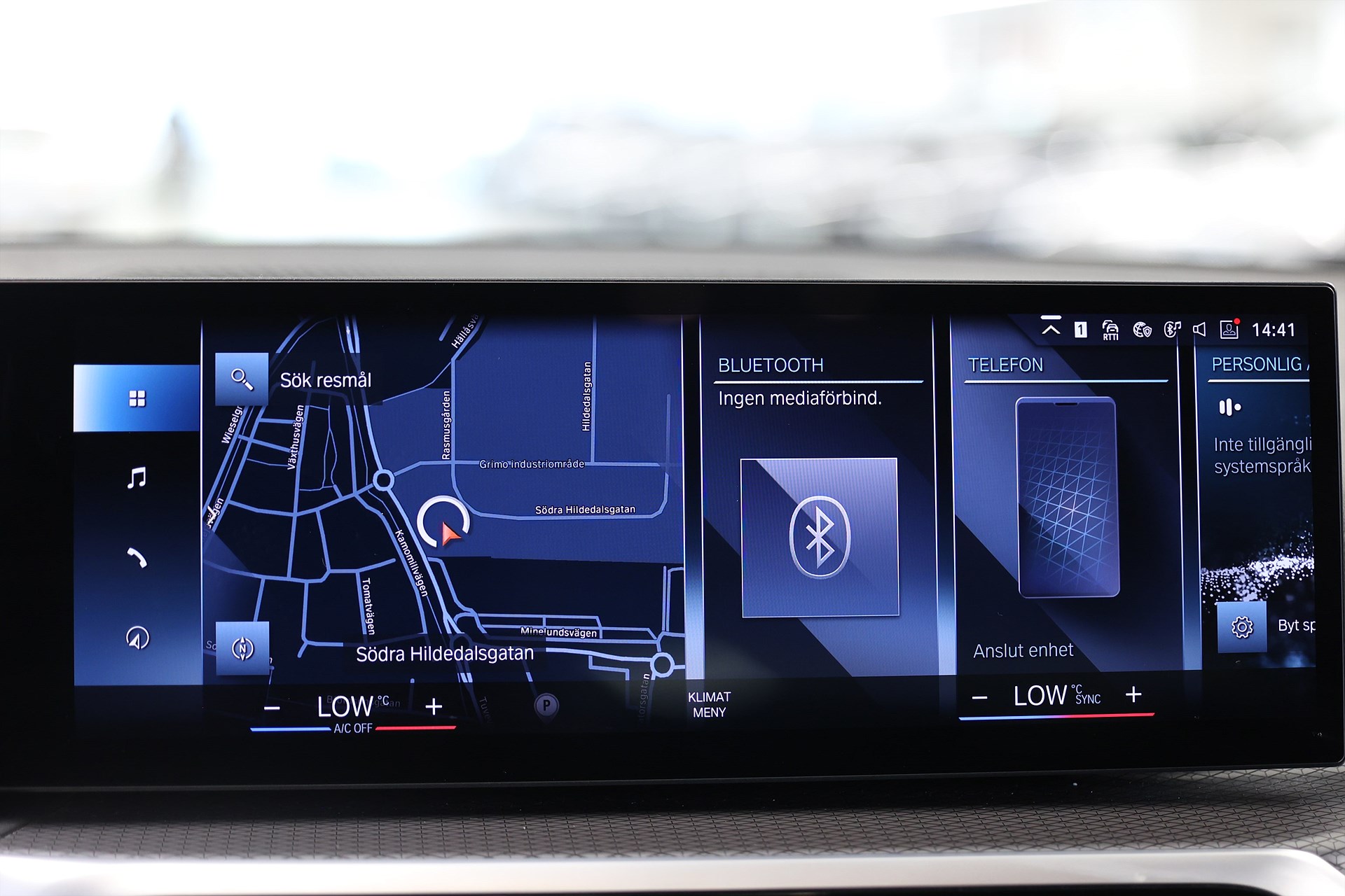 BMW 330e xDrive Touring M Sport Individual Shadow Line Drag Carplay