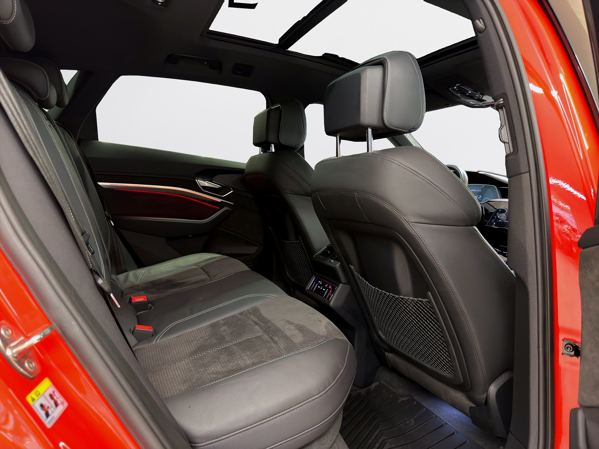 Audi e-tron 50 quattro 313hk S Line B&O 360 Pano 3D Luftfjädring
