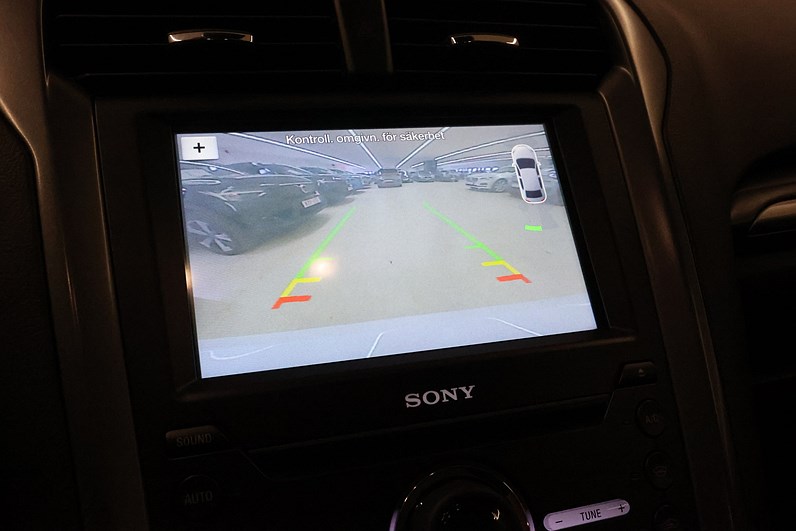 Ford Mondeo 2.0 TDCi 150hk Titanium Business Navi Keyless B-Kamera