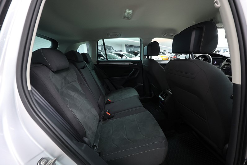 Volkswagen Tiguan 1.5 TSI 150hk *Hjulkampanj!* B-kamera Drag PDC