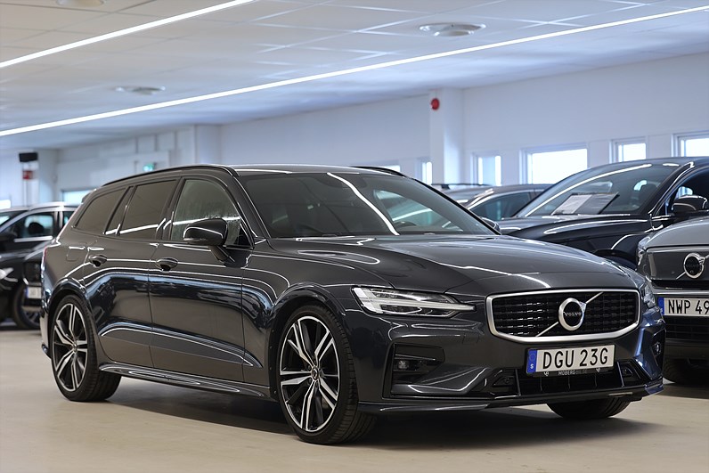 Volvo V60 T5 250hk R-Design Läder Keyless Värmare B-Kamera