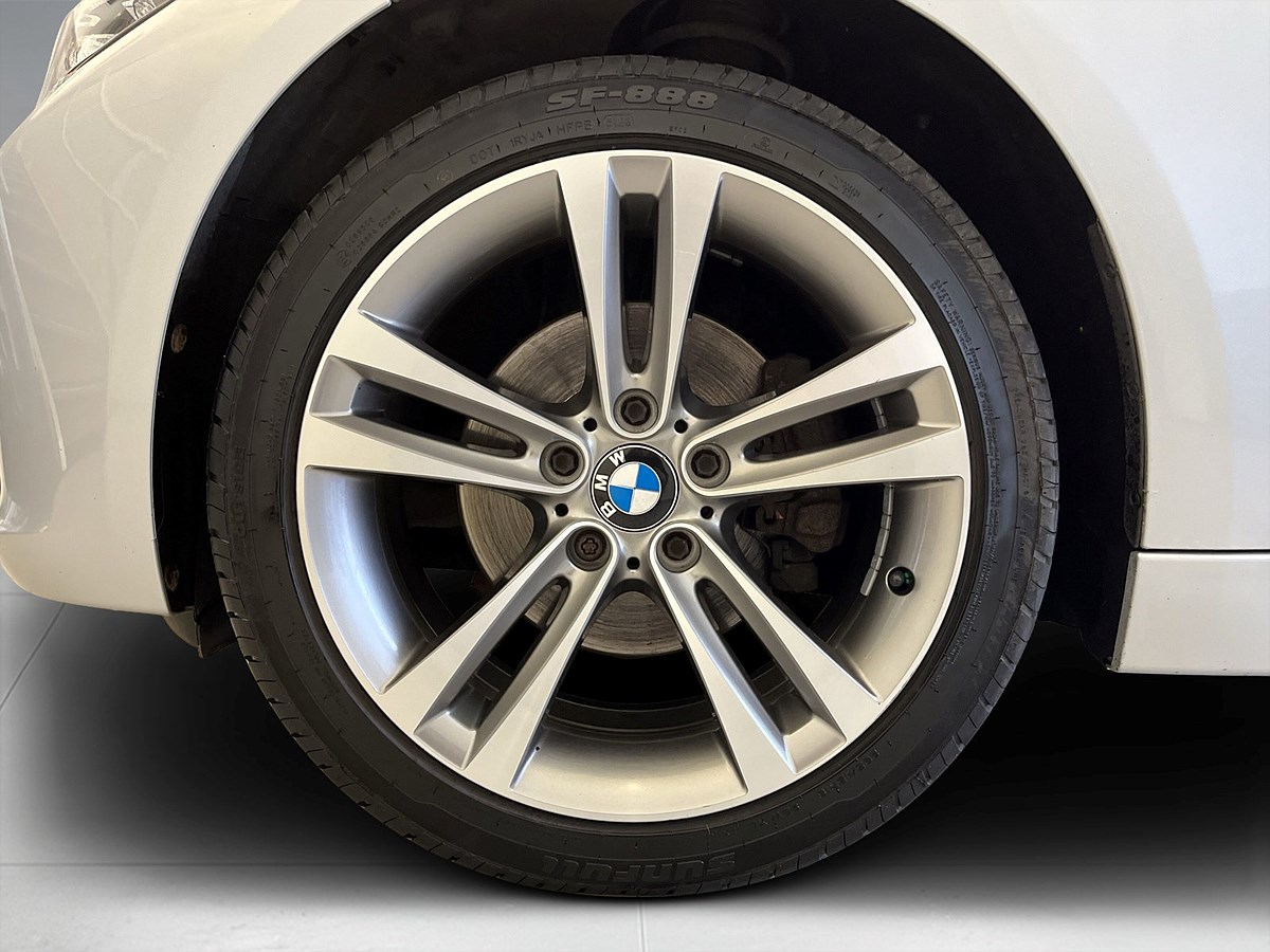 BMW 320d xDrive Touring Steptronic, 184hk, 2014