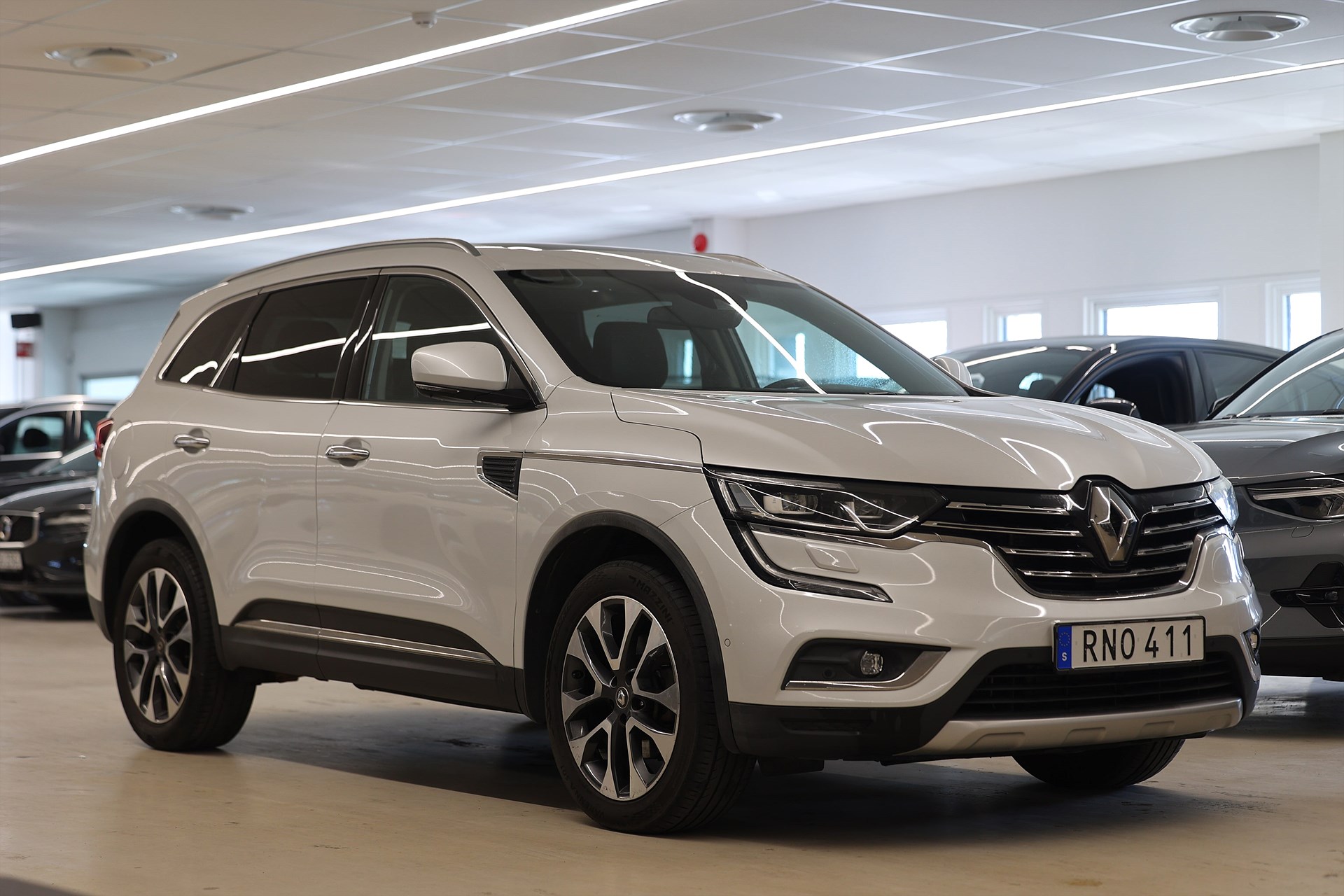 Renault Koleos 2.0 dCi 4WD 177hk Xtronic Pano BOSE Navi B-Kamera