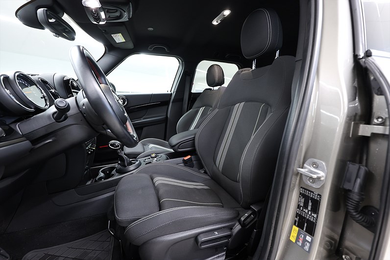 Mini Cooper Countryman SE ALL4 Pepper Keyless Navi PDC MOMS