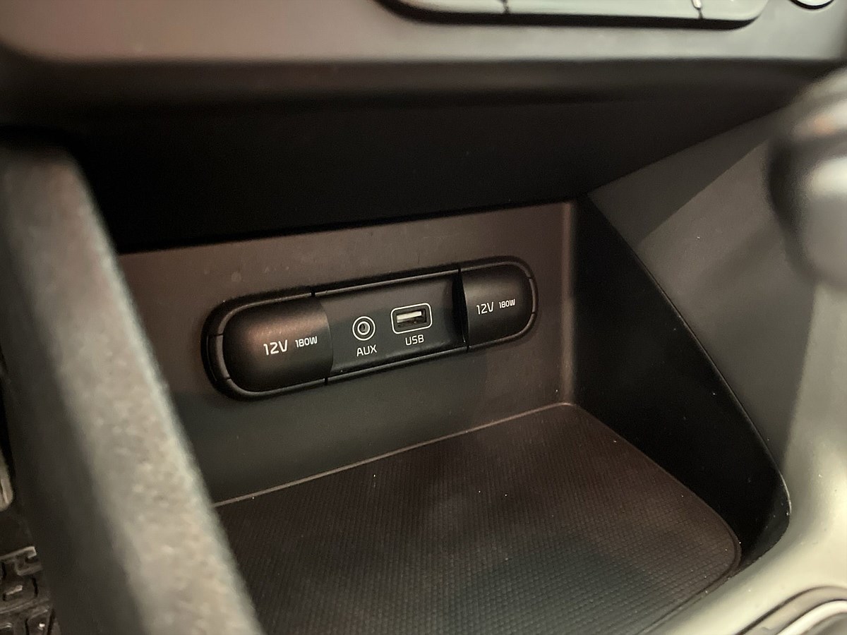 Kia Niro P-HEV DCT, 141hk, 2019