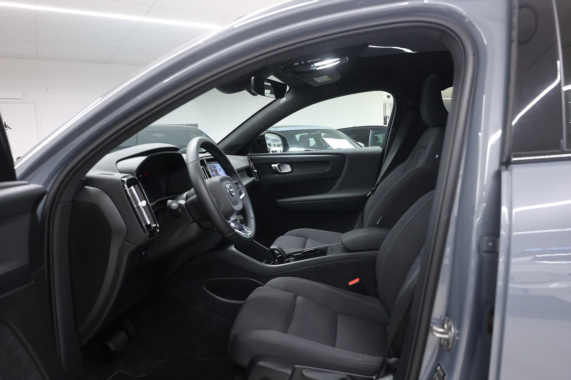 Volvo C40 Recharge Twin motor *Hjulkampanj!* Core Pano Drag