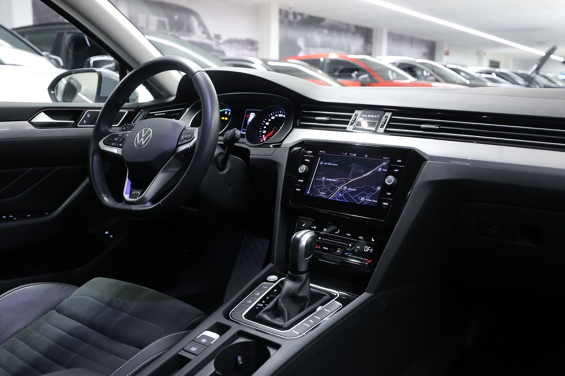 Volkswagen Passat SC GTE 218hk *Kampanj!* Navi Drag Navi B Kamera