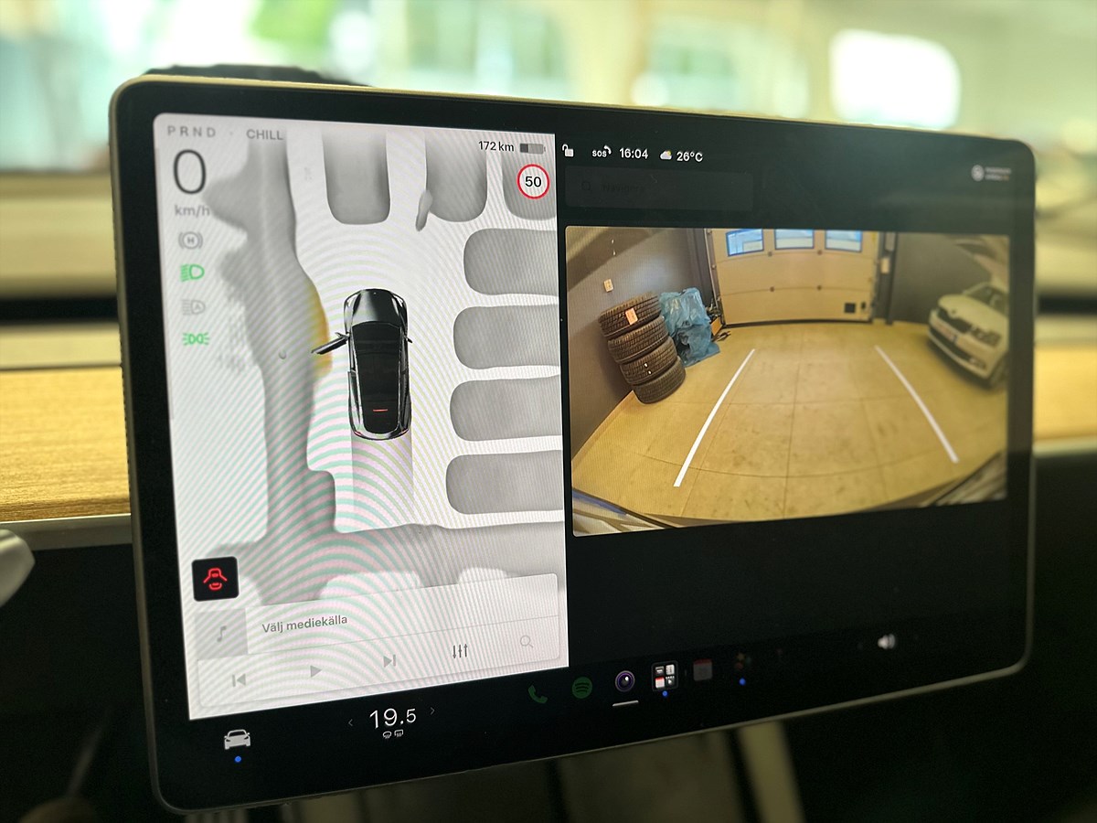 Tesla Model Y – bild 19
