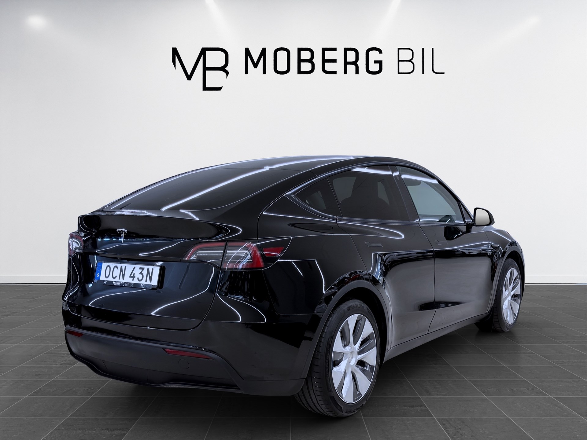 Tesla Model Y Standard Range 299hk Helg på Moberg! Pano Drag B-Kamera