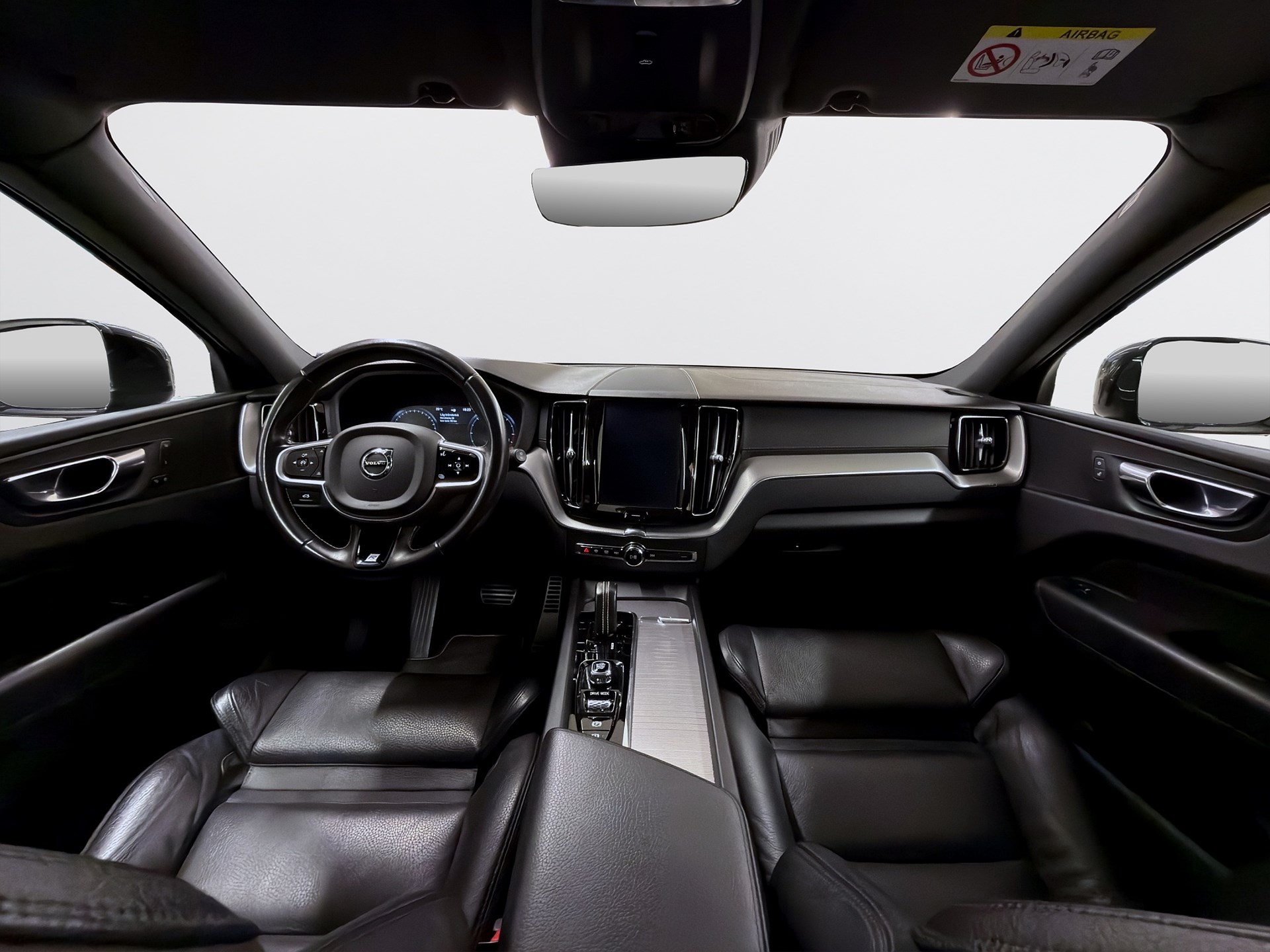 Volvo XC60 B4 AWD 197hk R-Design HUD 360 Pano Drag