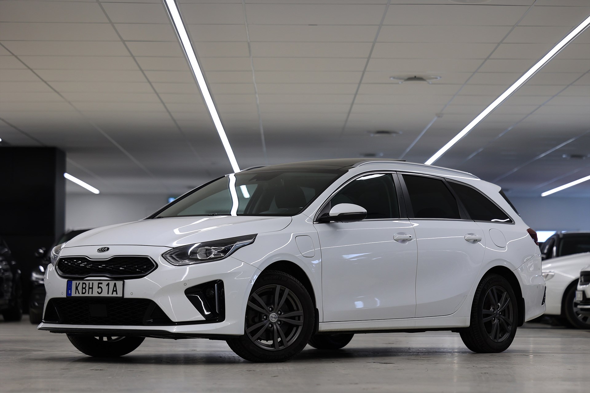 Kia Ceed SW PHEV 141hk Advance Plus 2 Pano B-kamera Navi