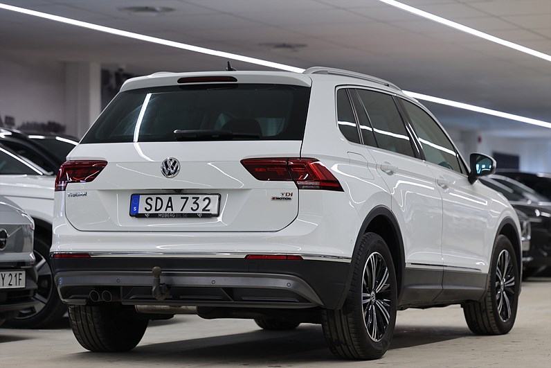 Volkswagen Tiguan 2.0 TDI 4Motion 190hk Executive Drag Värmare