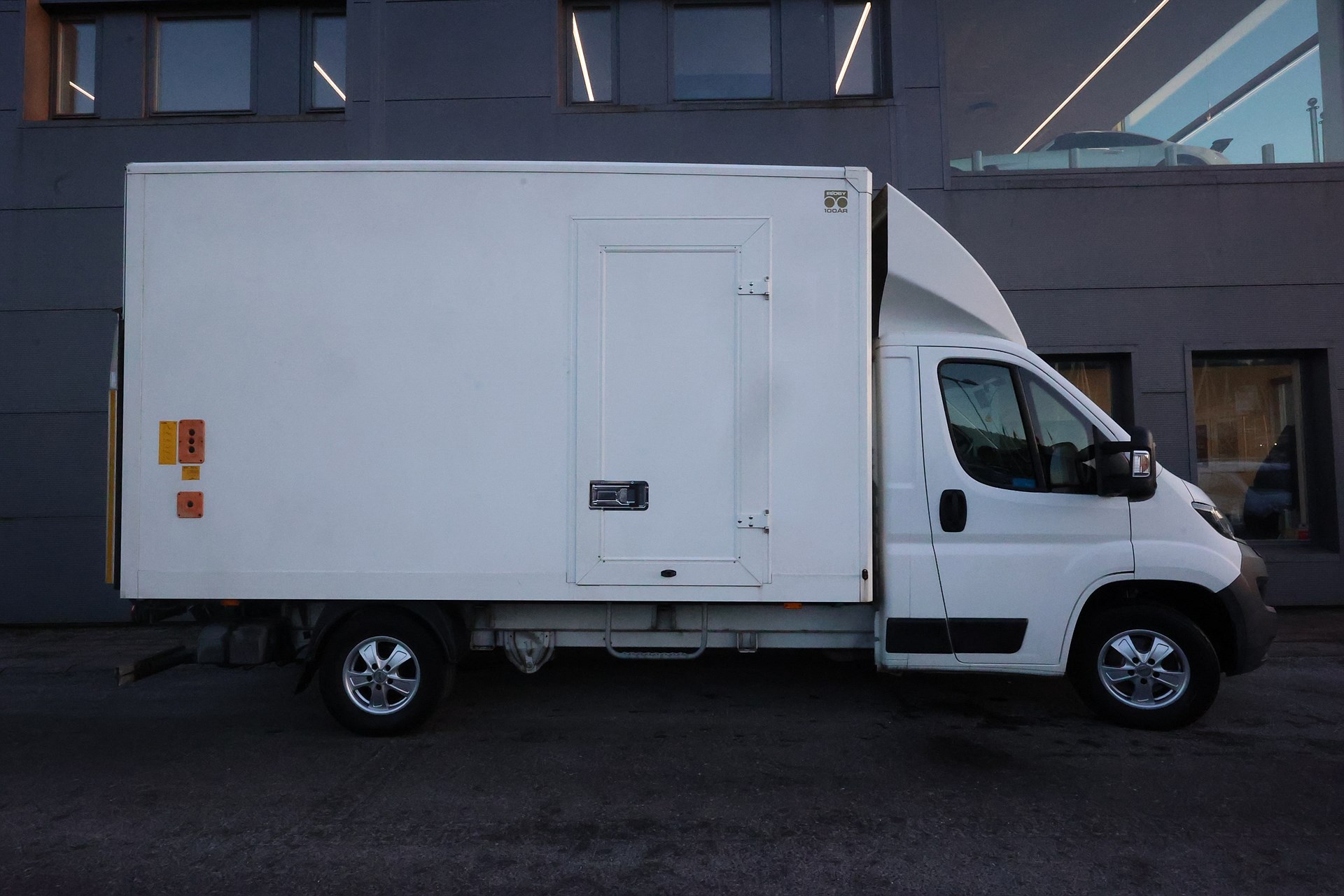 Peugeot Boxer Chassi Cab 335 2.0 131hk BG-Lyft B-Kamera PDC