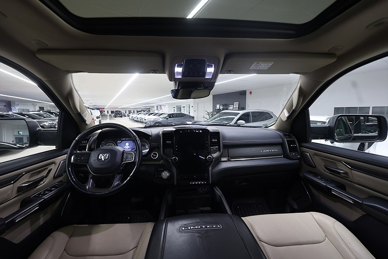 RAM 1500 Crew Cab 5.7 V8 HEMI 4x4 395hk Limited H/K Taklucka