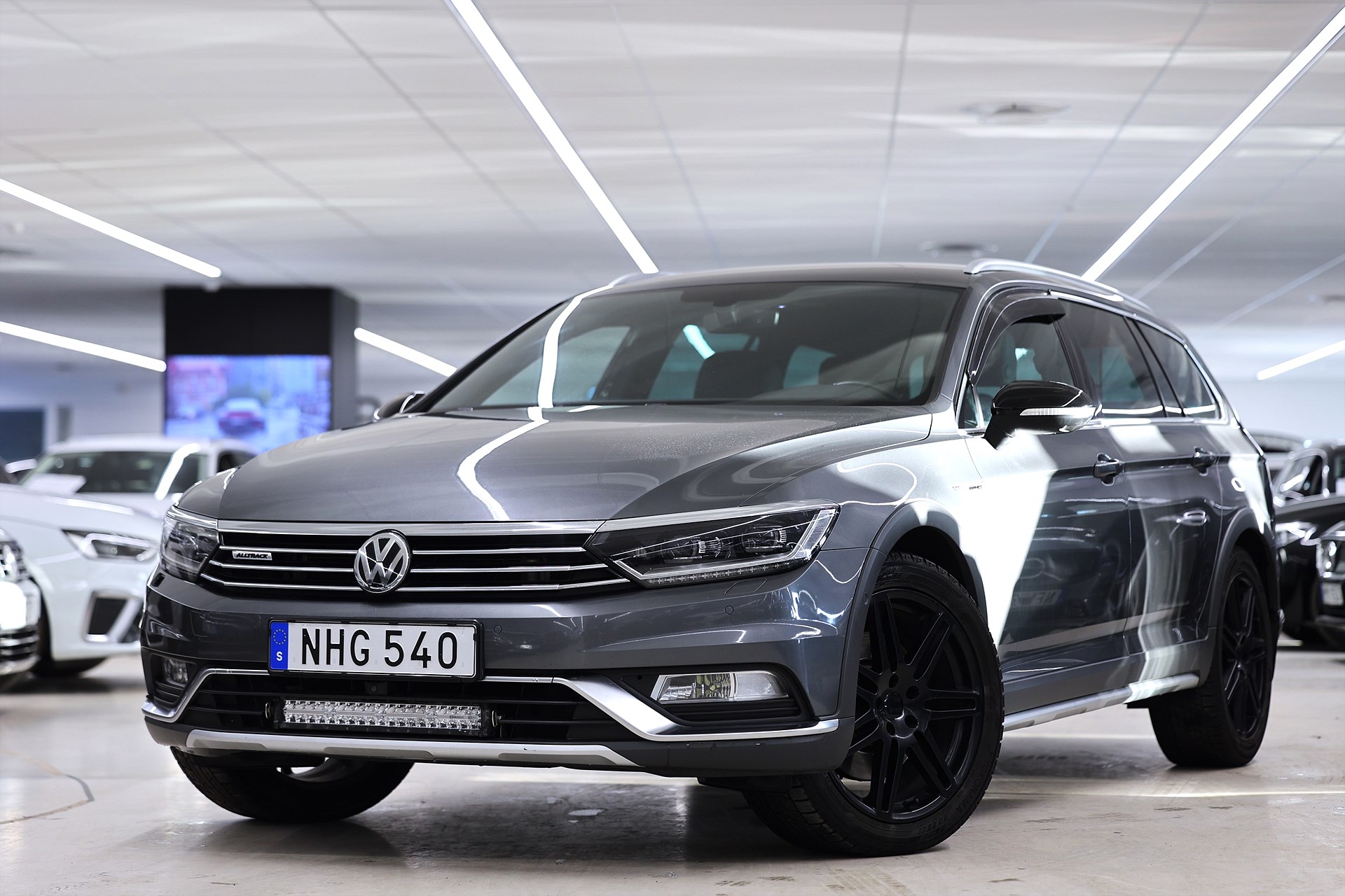 Volkswagen Passat Alltrack 2.0 TDI 4M Executive 360-kam Drag Värmare