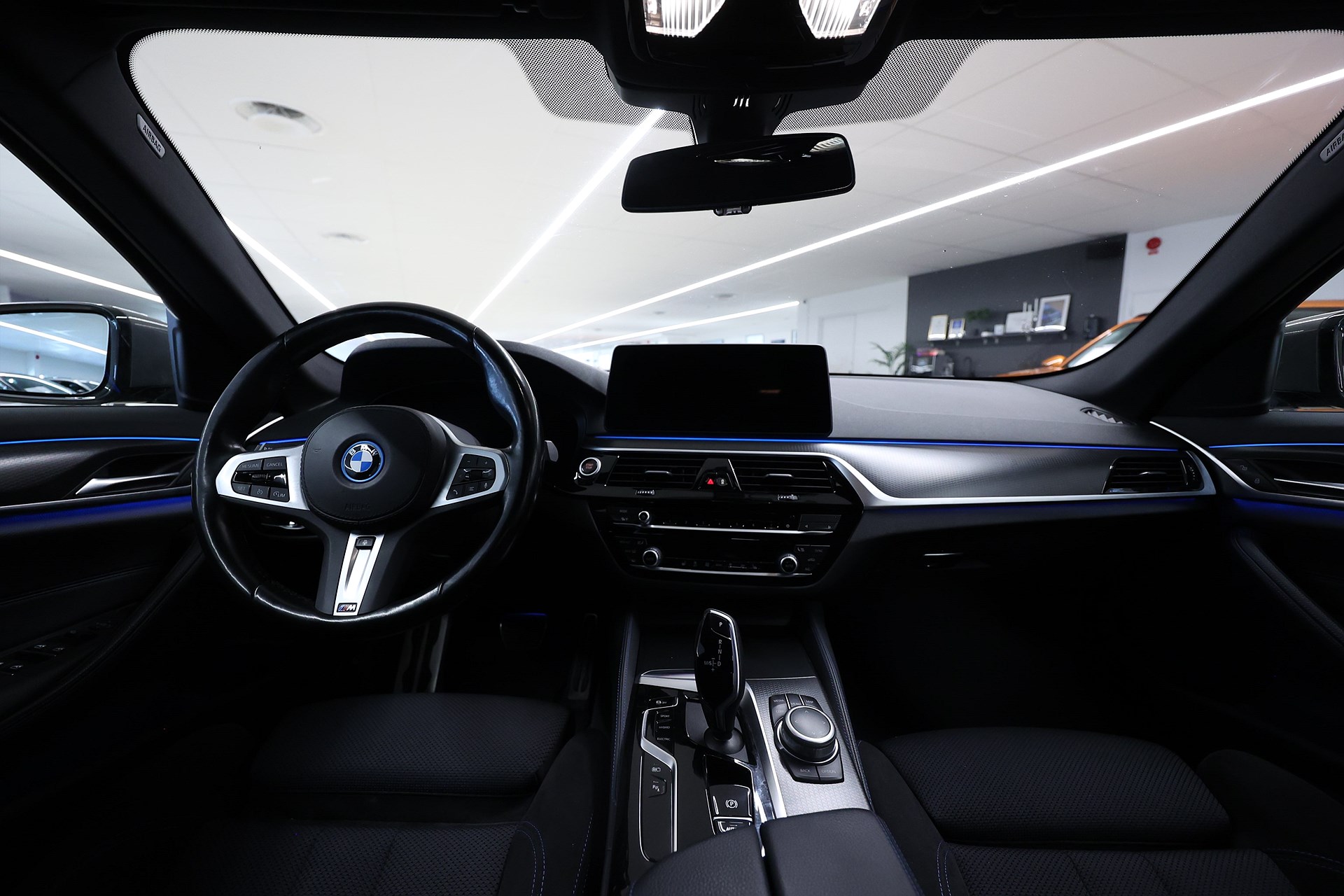 BMW 530e xDrive Touring M Sport Drag B kamera MOMS