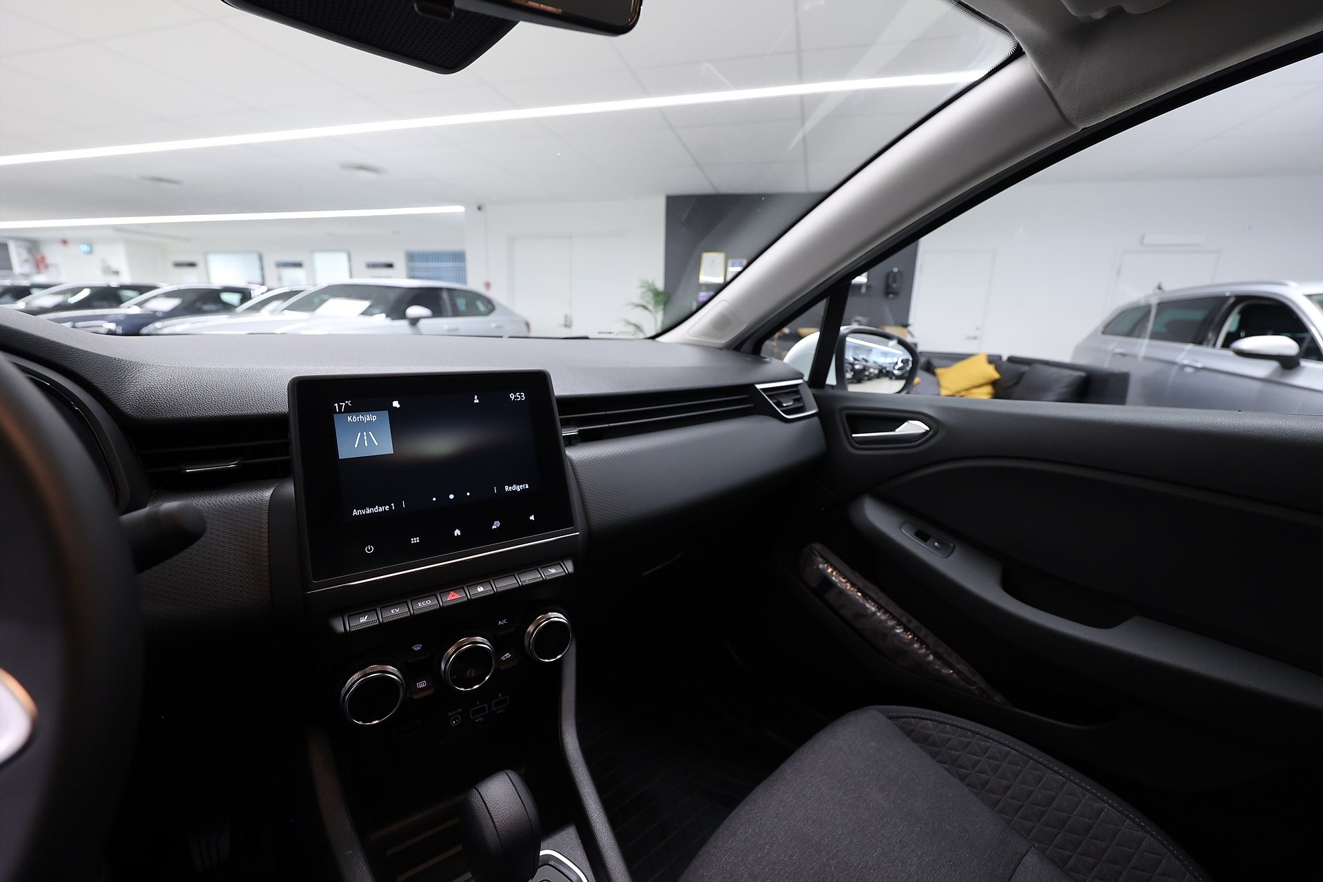 Renault Clio E-TECH MultiMode 140hk Zen PDC Carplay MOMS
