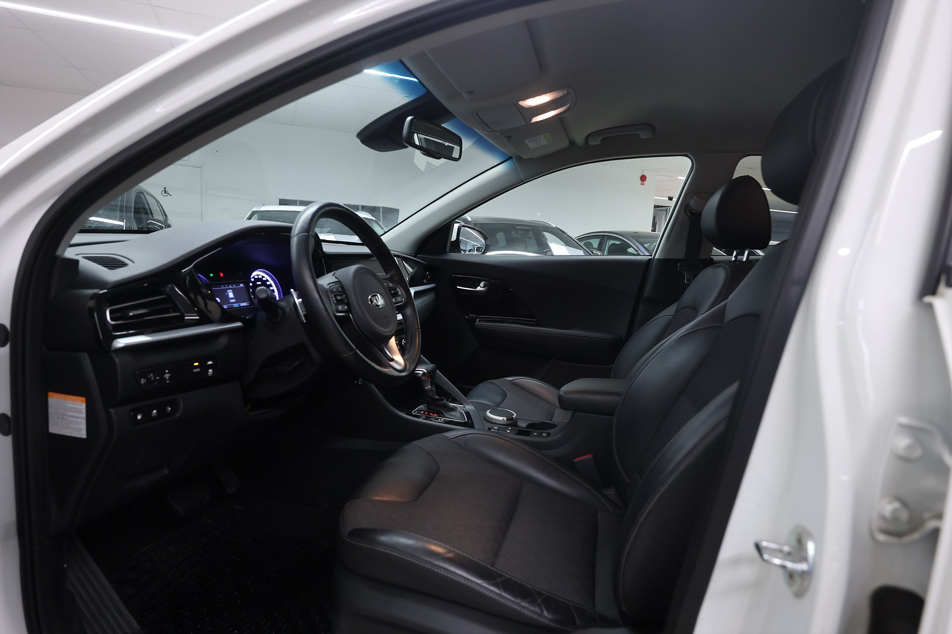 Kia Niro P-HEV 141hk Advance Plus B-kamera Navi