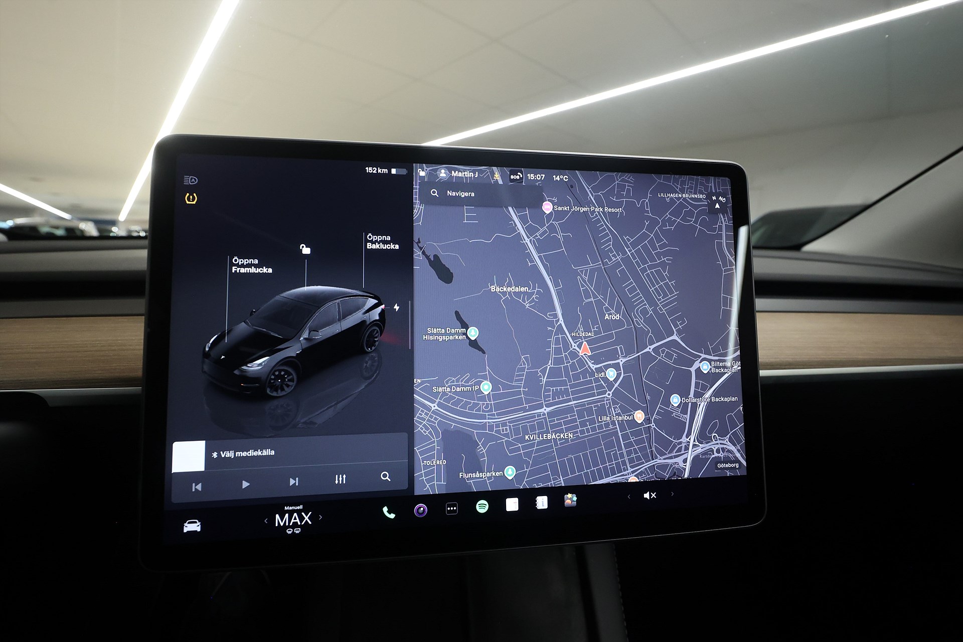 Tesla Model Y Long Range AWD 514hk *Hjulkampanj!* AP Drag Pano