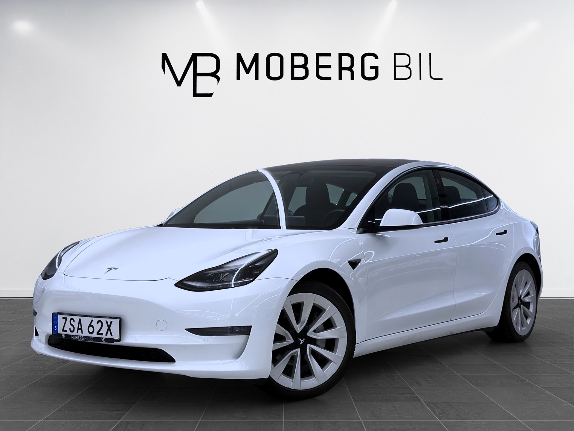 Tesla Model 3 Long Range AWD 440hk Pano