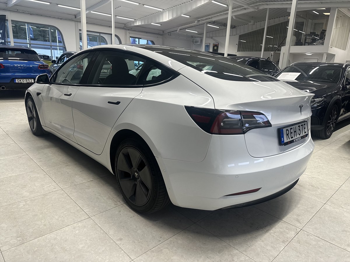 Tesla Model 3 – bild 5