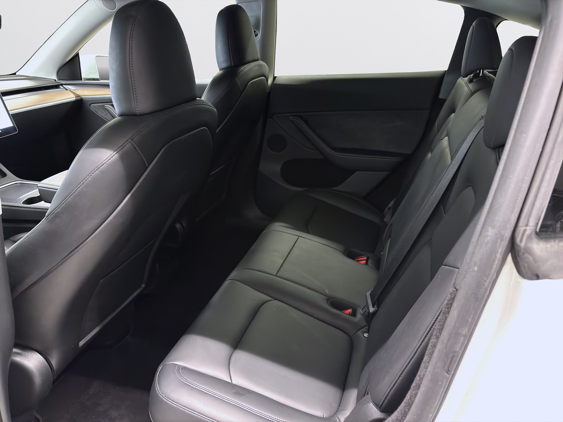 Tesla Model Y Performance 534hk Pano Läder Drag B-Kamera