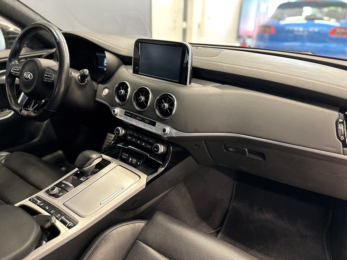 Kia Stinger – bild 14