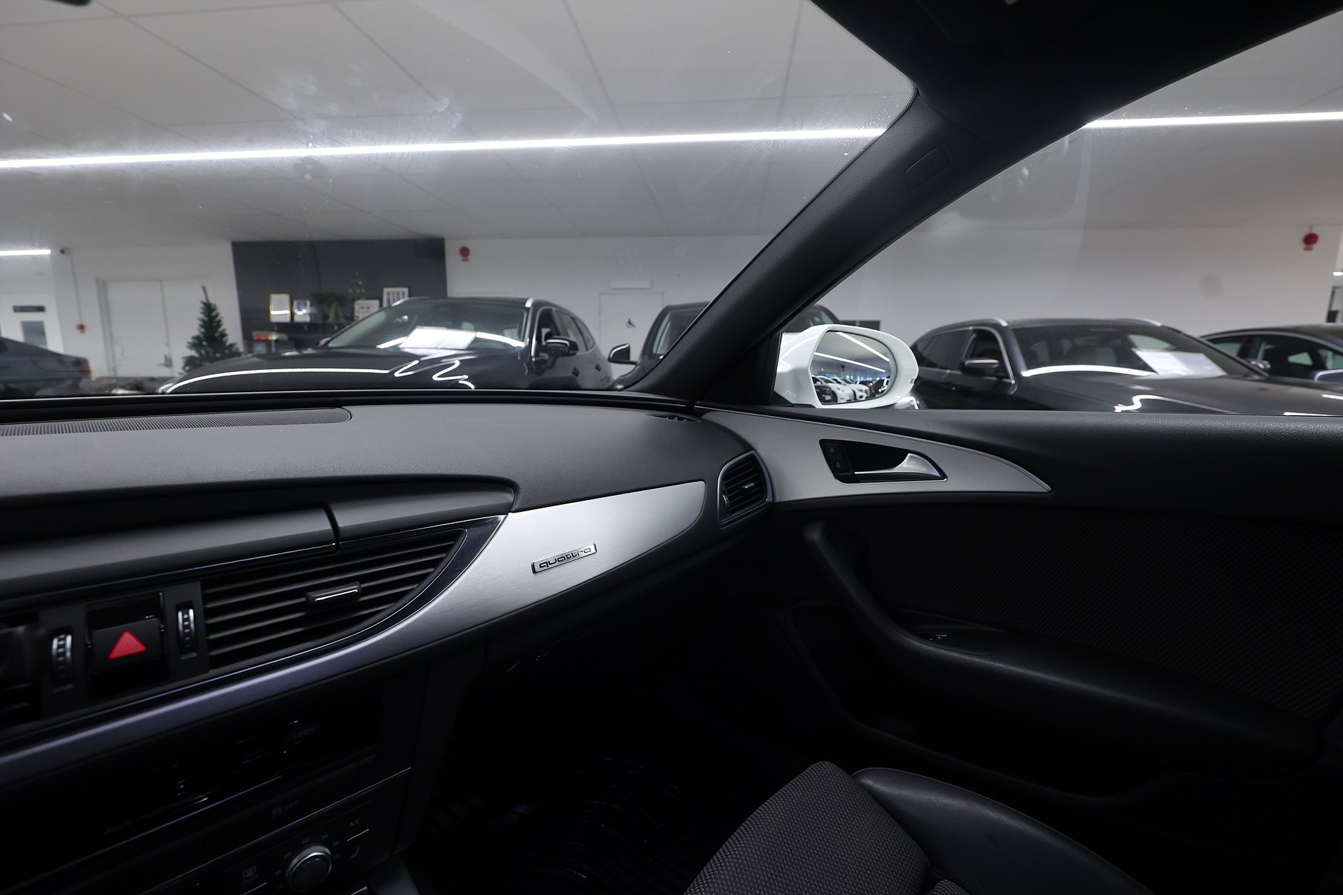 Audi A6 Avant 2.0 TDI Quattro 190hk S Line Drag Navi