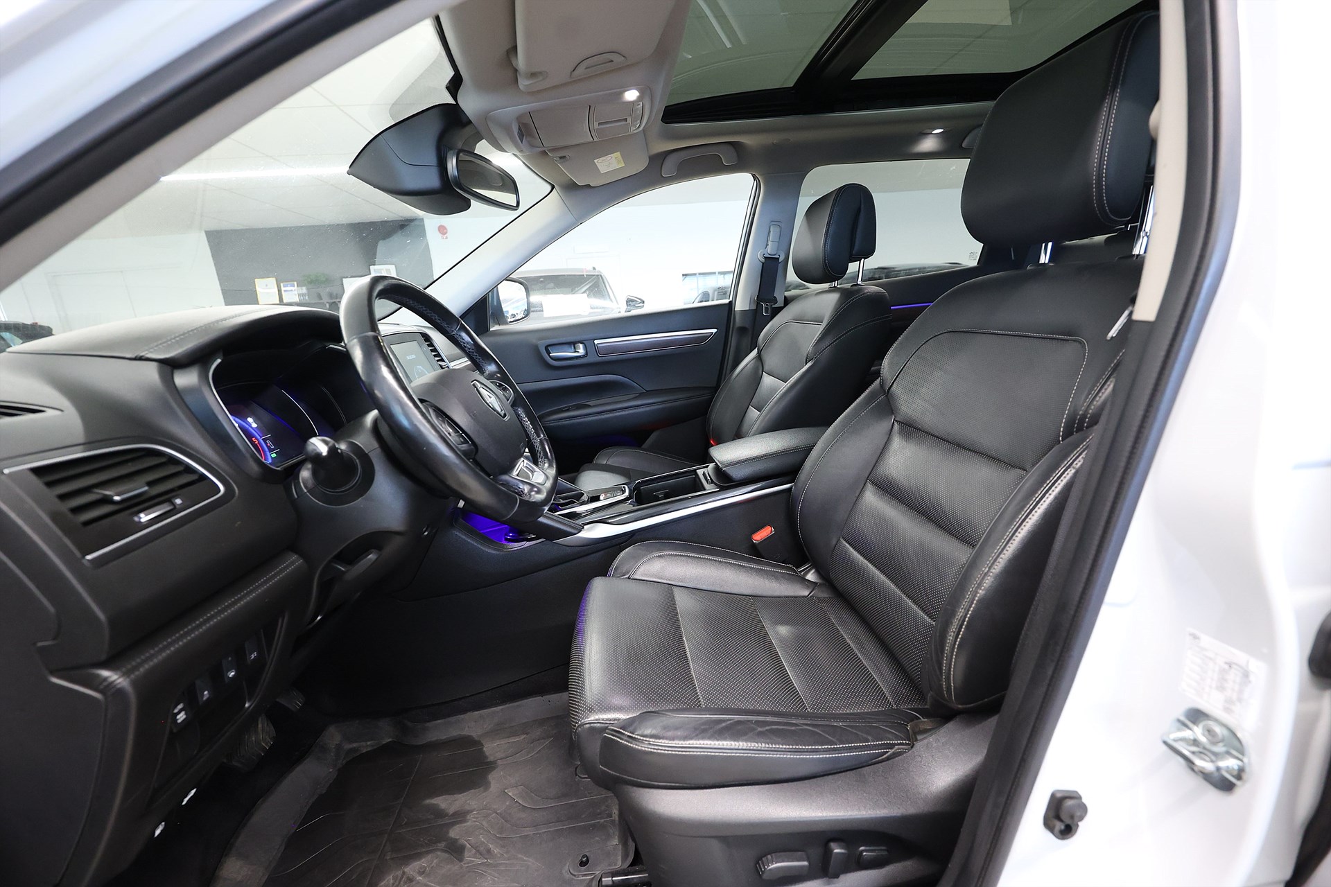 Renault Koleos 2.0 dCi 4WD 177hk Xtronic Pano BOSE Navi B-Kamera