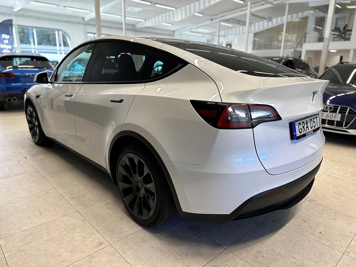 Tesla Model Y – bild 4