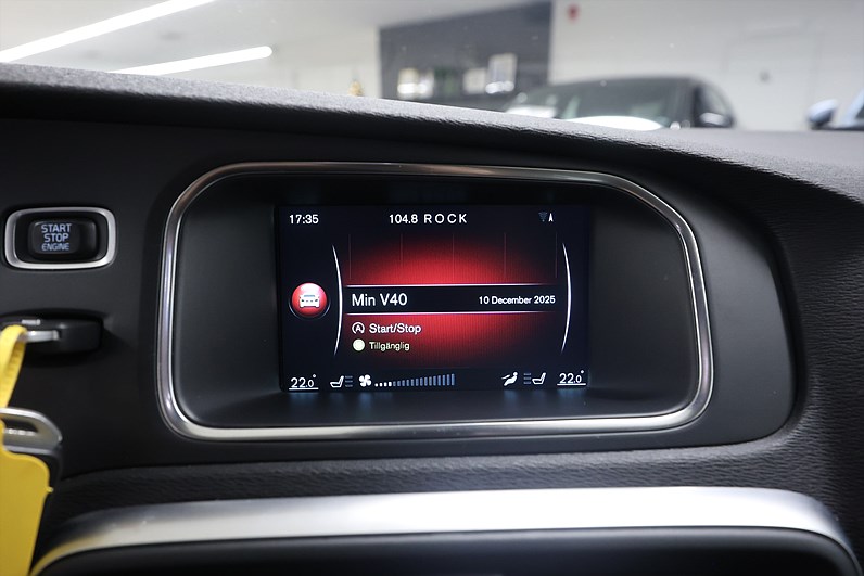 Volvo V40 D3 150hk *Hjulkampanj!* Momentum Drag Värmare