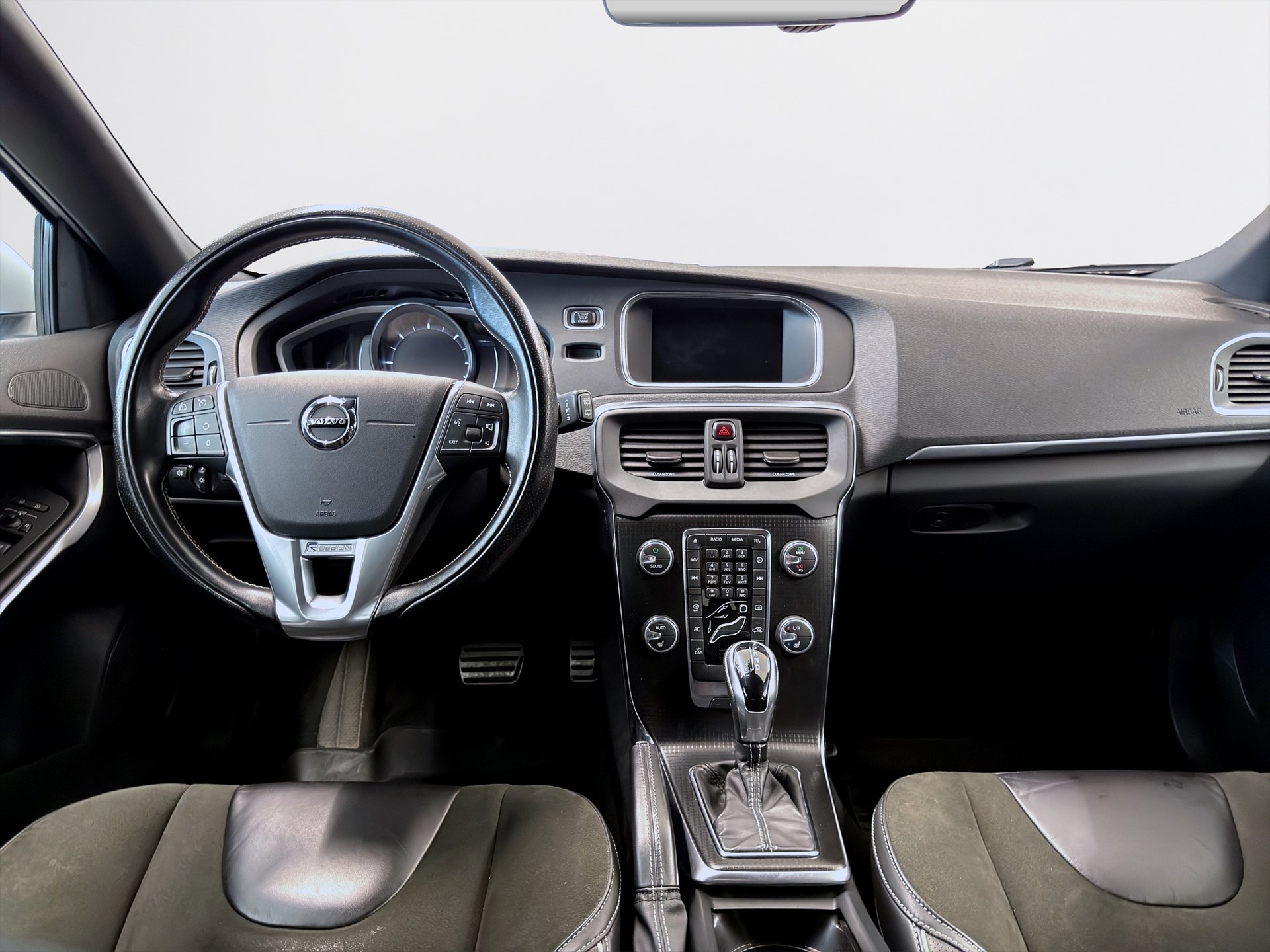 Volvo V40 D4 190hk R-Design PDC Keyless Drag LED